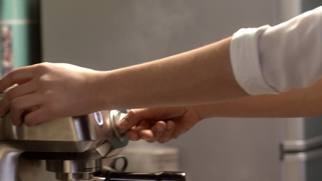 Video Reference: hand, arm, service, finger, small appliance