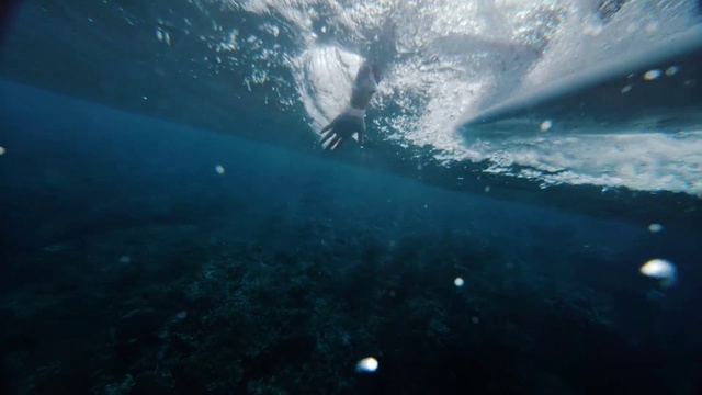 Video Reference: Underwater, Water, Sky, Ocean, Sea, Atmosphere, Sunlight, Space, Cloud, Wave