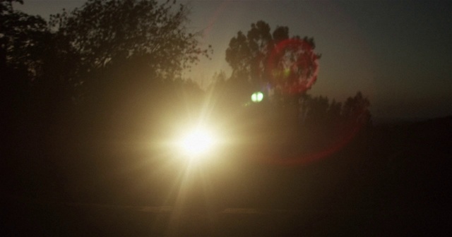 Video Reference: Sky, Sun, Nature, Atmospheric phenomenon, Sunlight, Light, Morning, Sunrise, Daytime, Red