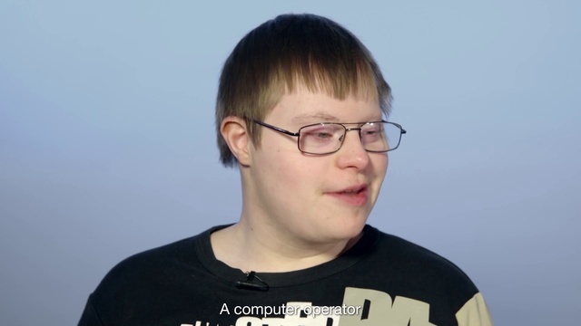 Video Reference: Eyewear, Hair, Face, Glasses, Forehead, Chin, Facial expression, Cheek, Eyebrow, Nose