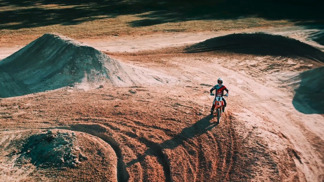 Video Reference: sky, sand, terrain, geological phenomenon, extreme sport, rock, soil, landscape, geology, hill