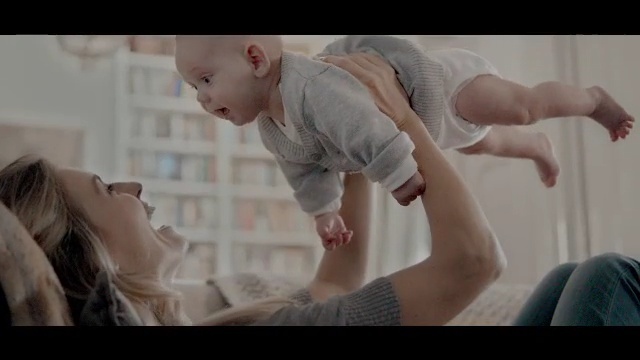 Video Reference: human hair color, girl, leg, mouth, hand, child, human, arm, muscle, finger