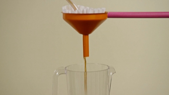 Video Reference: drink, cocktail, cocktail garnish, non alcoholic beverage, martini, Person