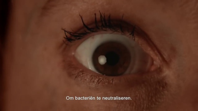 Video Reference: Eyelash, Iris, Eye, Eyebrow, Close-up, Skin, Organ, Ophthalmology, Brown, Cosmetics