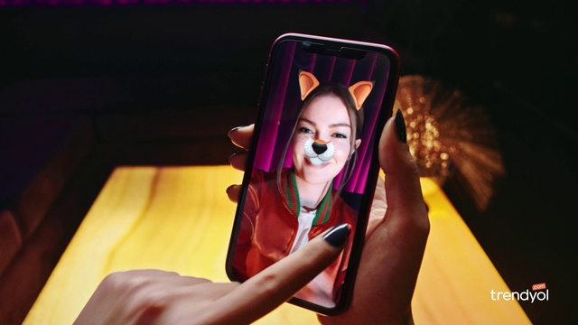 Video Reference: Beauty, Fun, Animation, Performance, Hand, Photography, Technology, Finger, Media, Performing arts