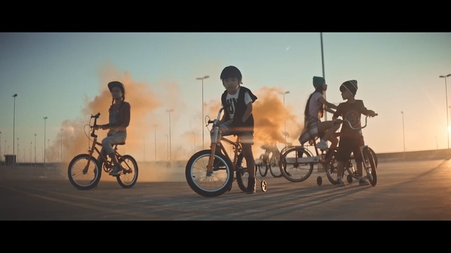 Video Reference: Bicycle, Vehicle, Cycle sport, Mode of transport, Freestyle bmx, Cycling, Snapshot, Flatland bmx, Fun, Bicycle motocross