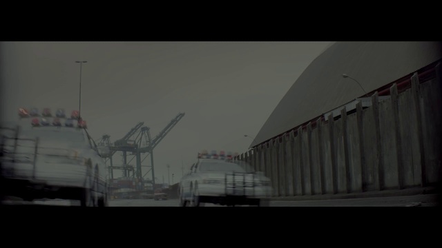 Video Reference: Black, White, Sky, Mode of transport, Atmospheric phenomenon, Snapshot, Monochrome, Black-and-white, Photography, Vehicle