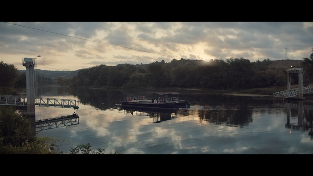 Video Reference: Body of water, Reflection, Nature, Sky, Water, River, Lake, Cloud, Waterway, Morning