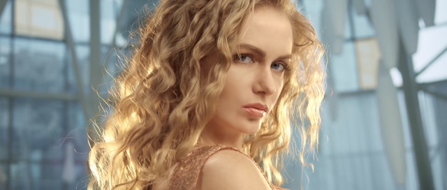 Video Reference: hair, blond, human hair color, hairstyle, beauty, long hair, girl, hair coloring, brown hair, surfer hair, Person