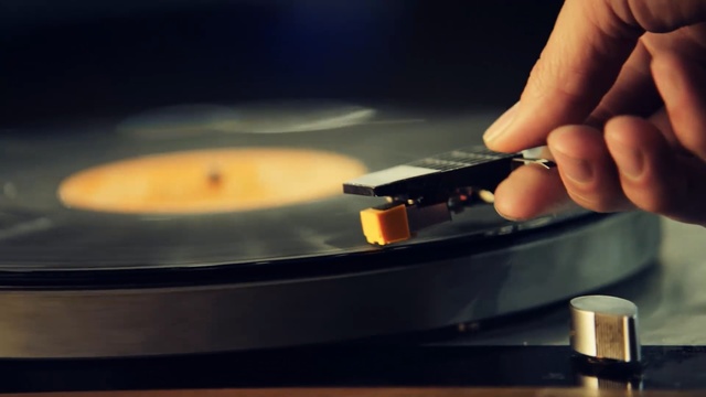 Video Reference: gramophone record