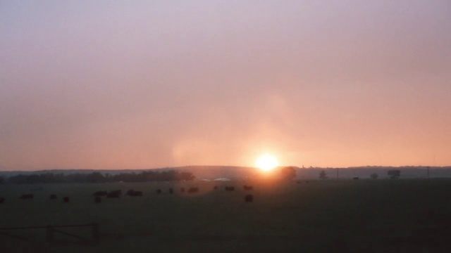 Video Reference: Sky, Horizon, Atmospheric phenomenon, Sunrise, Morning, Sun, Ecoregion, Evening, Sunset, Cloud