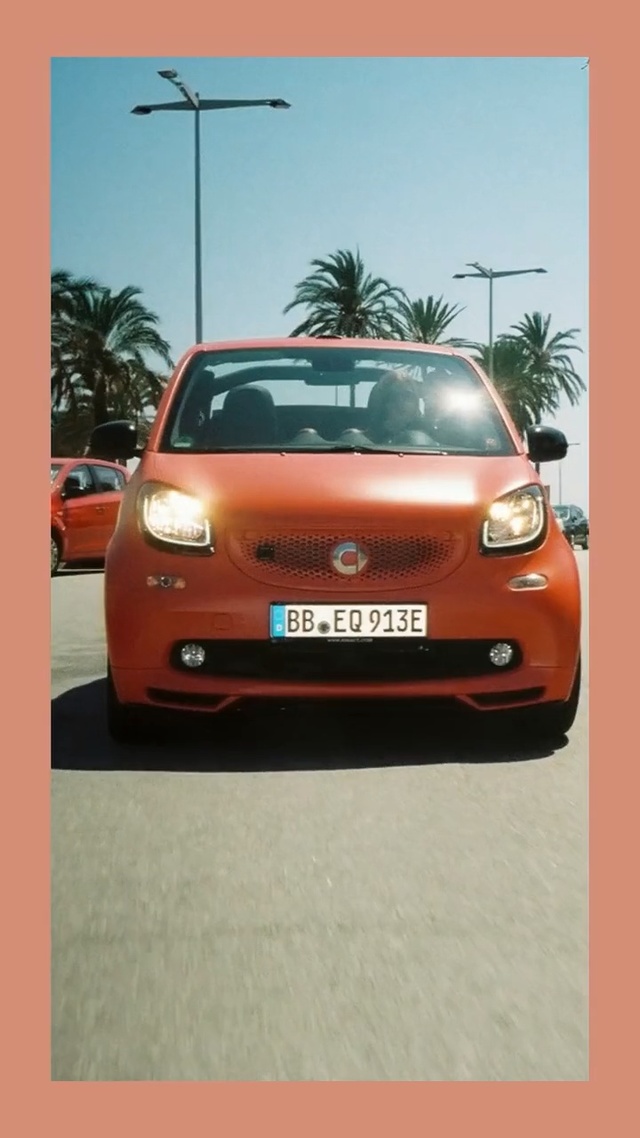 Video Reference: Land vehicle, Vehicle, Car, City car, Hatchback, Subcompact car, Mid-size car, Supermini, Hot hatch