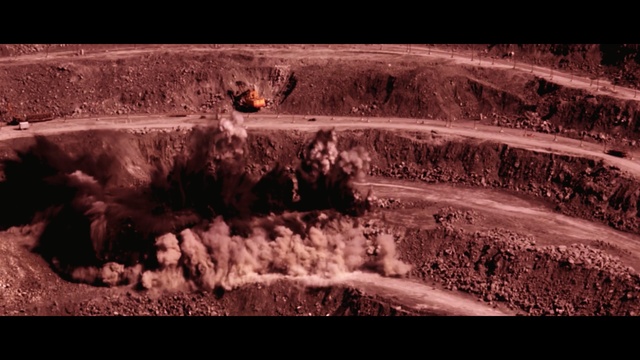 Video Reference: Soil, Geological phenomenon, Photography, Landscape, Rock, Person