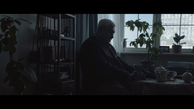 Video Reference: man, person, business, people, office, scholar, male, laptop, computer