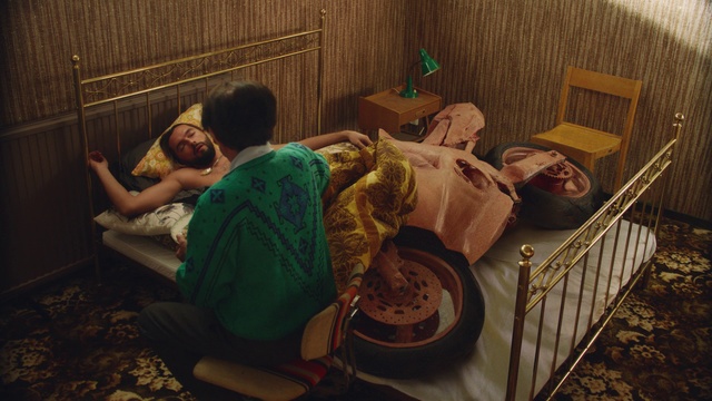 Video Reference: Room, Sleep, Vacation, House