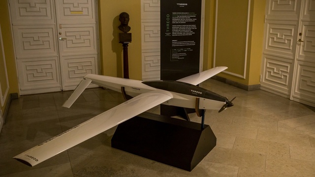 Video Reference: Furniture, Wing, Museum, Aircraft, Vehicle
