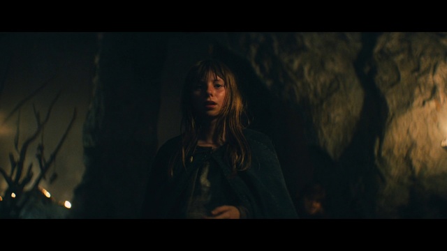 Video Reference: Black, Darkness, Lady, Human, Fiction, Digital compositing, Screenshot, Scene, Cg artwork, Photography, Person