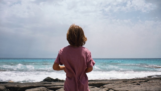 Video Reference: People in nature, Sky, Photograph, Sea, Ocean, Beach, Vacation, Horizon, Pink, Summer