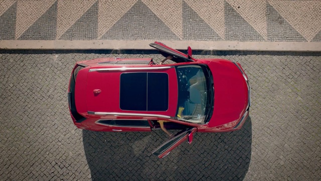 Video Reference: Vehicle, Car, Subcompact car, City car, Mini