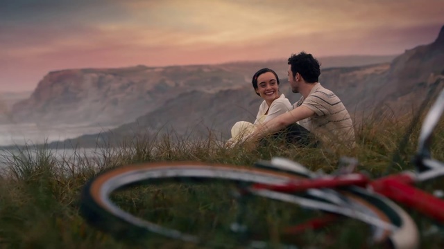 Video Reference: Photograph, Photography, Happy, Love, Romance, Fun, Landscape, Flash photography, Hill, Mountain