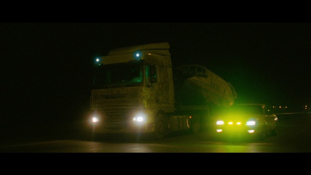 Video Reference: Night, Mode of transport, Green, Nature, Lighting, Darkness, Transport, Light, Automotive lighting, Street light