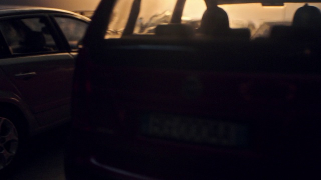 Video Reference: Car, Vehicle door, Vehicle, Automotive exterior, Automotive lighting, Automotive design, Auto part, Automotive wheel system, Trunk, Family car