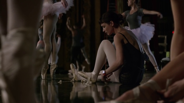 Video Reference: Dancer, Dance, Choreography, Performance art, Performing arts, Event, Performance, Modern dance, Ballet, Photography