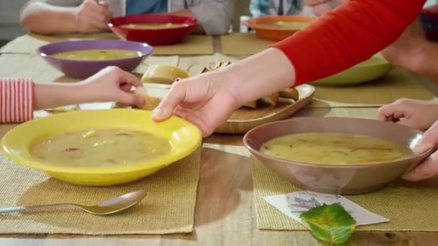 Video Reference: Food, Dish, Cuisine, Ingredient, Aioli, Avgolemono, Recipe, Leek soup, Velouté sauce, Hollandaise sauce