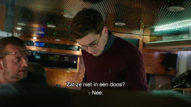 Video Reference: Fun, Human, Photography, Restaurant, Smile, Games, Photo caption