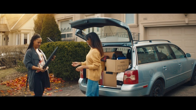 Video Reference: People, Car, Vehicle, Motor vehicle, Mode of transport, Snapshot, Transport, Human, Automotive exterior, Vehicle door, Person