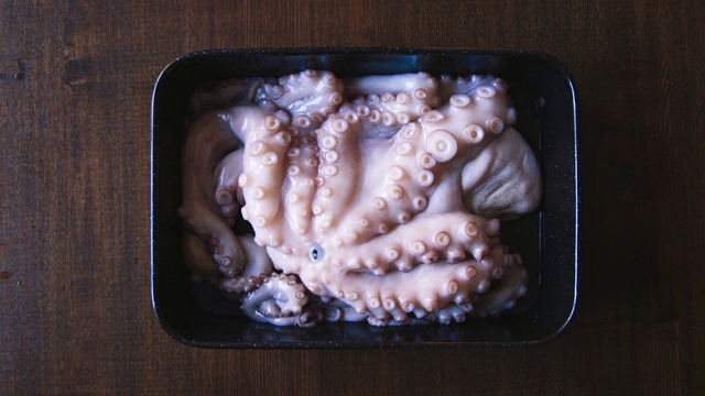 Video Reference: Octopus, Food, Dish, Cuisine, Ingredient, Cephalopod, Marine invertebrates, Cookware and bakeware, Comfort food