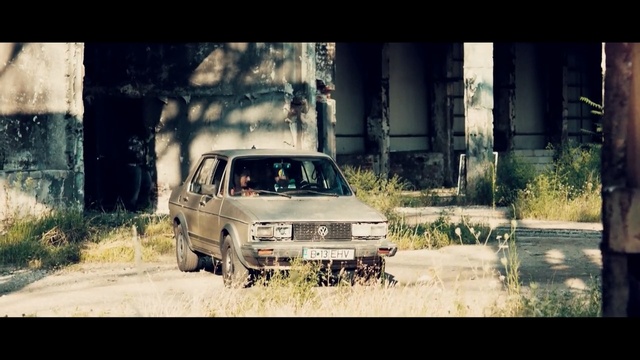 Video Reference: car, land vehicle, vehicle, off roading, motor vehicle, automotive design, photography, off road vehicle, family car, tree