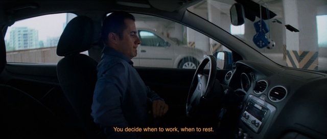 Video Reference: Land vehicle, Vehicle, Car, Mid-size car, Driving, Family car, Ford motor company, Steering wheel, Crossover suv, Volkswagen tiguan