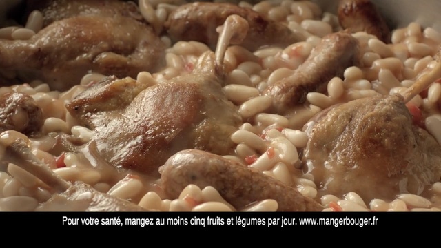 Video Reference: Dish, Cuisine, Food, Ingredient, Cassoulet, Navy beans, Keşkek, Produce, Risotto, Recipe, Person