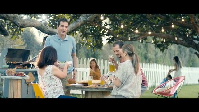 Video Reference: Picnic, Fun, Meal, Recreation, Eating, Event, Leisure, Table, Vacation, Lunch, Person