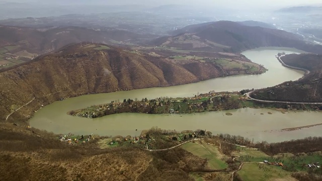 Video Reference: Water resources, Aerial photography, Reservoir, Highland, Geological phenomenon, Bird-eye view, Raised beach, Crater lake, Thermokarst, Drainage basin