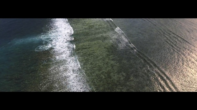 Video Reference: water, nature, atmosphere, sky, light, photography, wave, geological phenomenon, sunlight, sea
