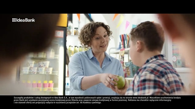Video Reference: Facial expression, Fun, Conversation, Snapshot, Smile, Human, Interaction, Happy, Mouth, Adaptation, Person