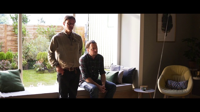 Video Reference: Plant, Flash photography, Comfort, Event, Formal wear, White-collar worker, Fun, Tree, Leisure, Conversation