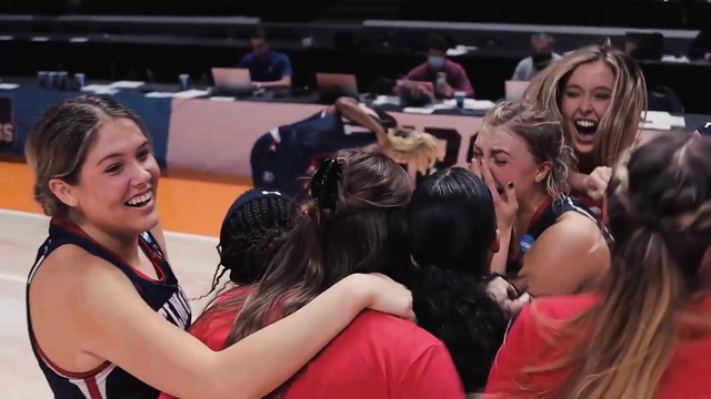 Video Reference: Smile, Thigh, Competition event, Championship, Event, Crowd, Entertainment, Sports, Sports uniform, Chair