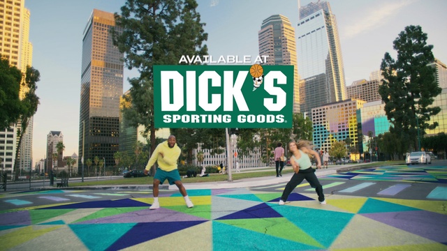 Video Reference: Building, Sky, Skyscraper, Plant, Tree, Asphalt, Zebra crossing, Road surface, Pedestrian crossing, Public space