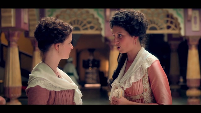 Video Reference: Flash photography, Human body, Temple, Sleeve, Gesture, Happy, Fashion design, Formal wear, Necklace, Entertainment