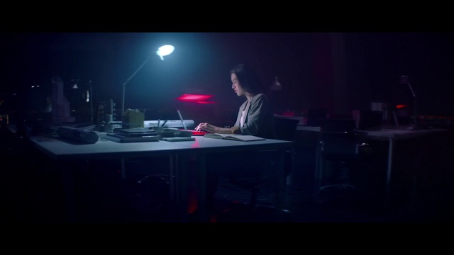 Video Reference: Table, Purple, Cloud, Chair, Music, Performing arts, Violet, Entertainment, Artist, Visual effect lighting