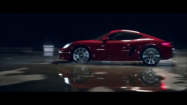 Video Reference: Tire, Wheel, Car, Vehicle, Automotive lighting, Hood, Automotive tire, Automotive design, Alloy wheel, Automotive exterior