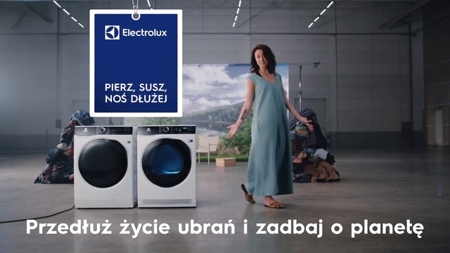 Video Reference: Washing machine, Clothes dryer, Product, Automotive design, Flash photography, Home appliance, Building, Audio equipment, Event, Electric blue