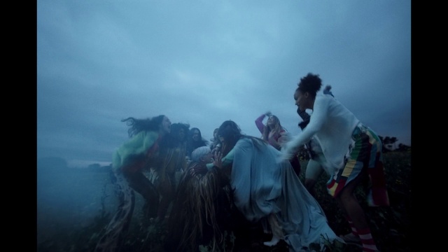 Video Reference: Sky, Flash photography, Cloud, People in nature, Happy, Landscape, Event, Hat, Fun, Visual arts