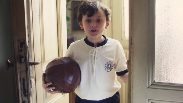 Video Reference: Hair, Sleeve, Standing, Window, T-shirt, Elbow, Wood, Helmet, Eyewear, Waist