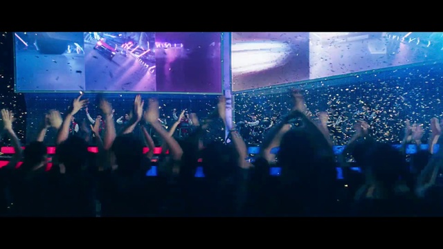 Video Reference: Purple, Blue, Concert, Entertainment, Music artist, Music, Performing arts, Violet, Visual effect lighting, Crowd