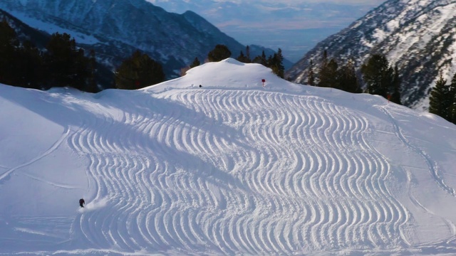 Video Reference: Mountain, Snow, Sky, Slope, Ice cap, World, Freezing, Terrain, Biome, Cloud