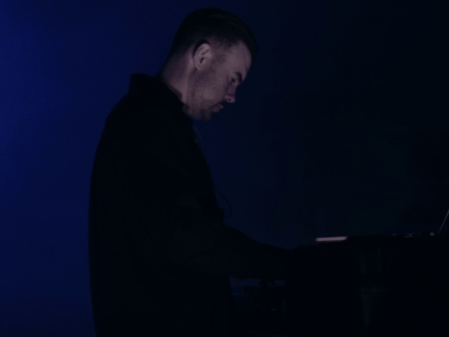 Video Reference: Flash photography, Sky, Entertainment, Performing arts, Electric blue, Midnight, Event, Space, Darkness, Elbow